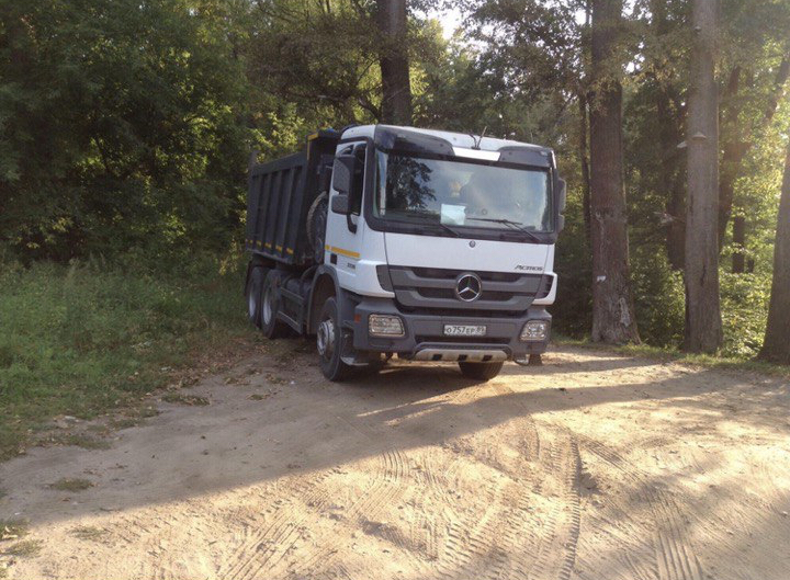 Mercedes Actros на выезде